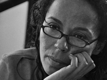 Identidades em Trânsito: Uma Narrativa Contra o Esquecimento Histórico e Cultural